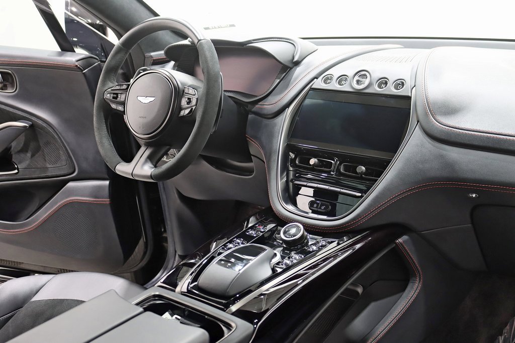 Used 2024 Aston Martin DBX 707 image 38