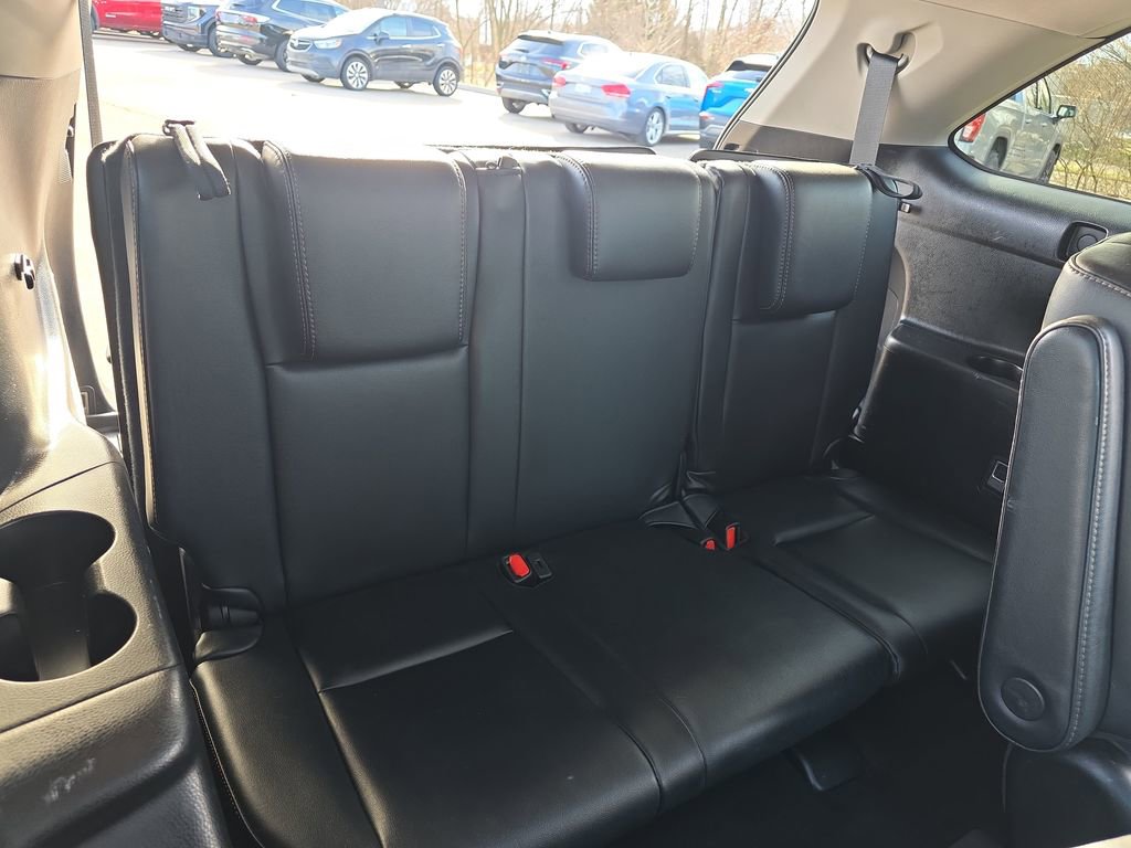Used 2017 Toyota Highlander Limited Platinum image 12