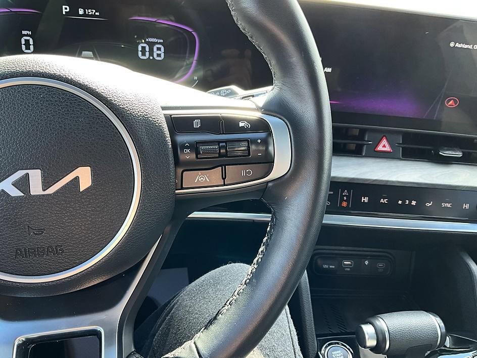 Used 2025 Kia Sportage X-Line w/ Premium Package image 20