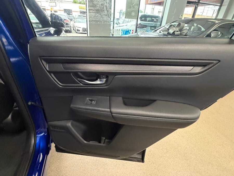 Used 2025 Honda CR-V LX image 30