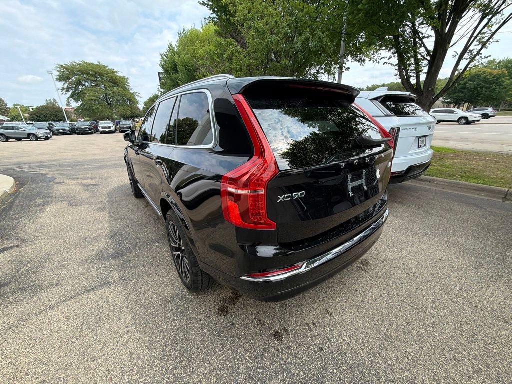 Used 2023 Volvo XC90 T8 Plus AWD/4WD image 4