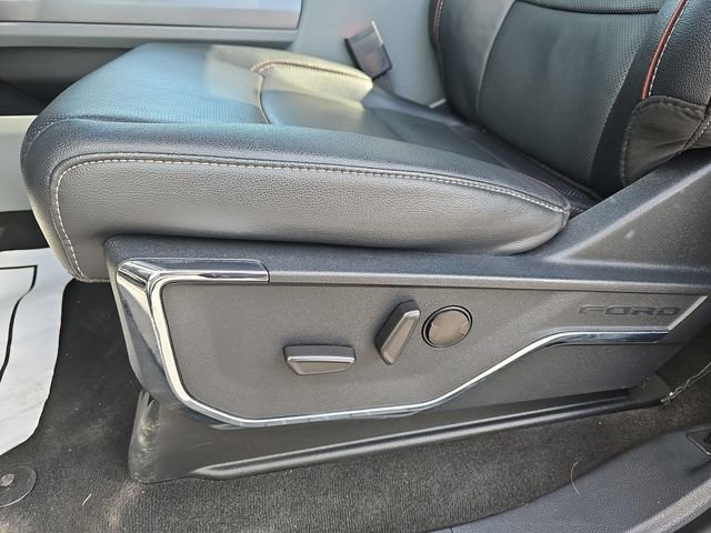 Used 2024 Ford F250 Platinum image 14
