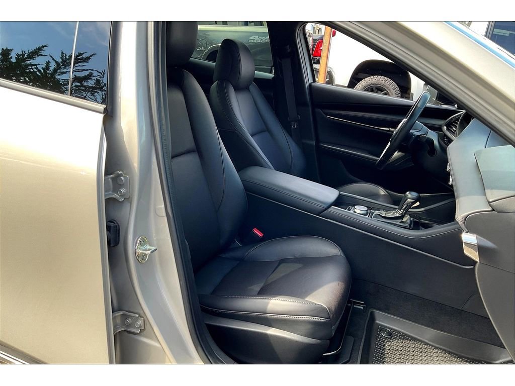 Used 2022 MAZDA MAZDA3 s image 7