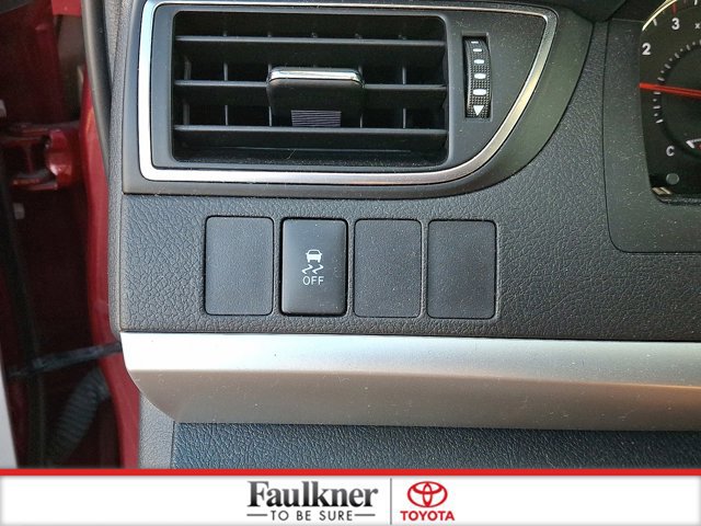 Certified 2017 Toyota Camry SE image 23