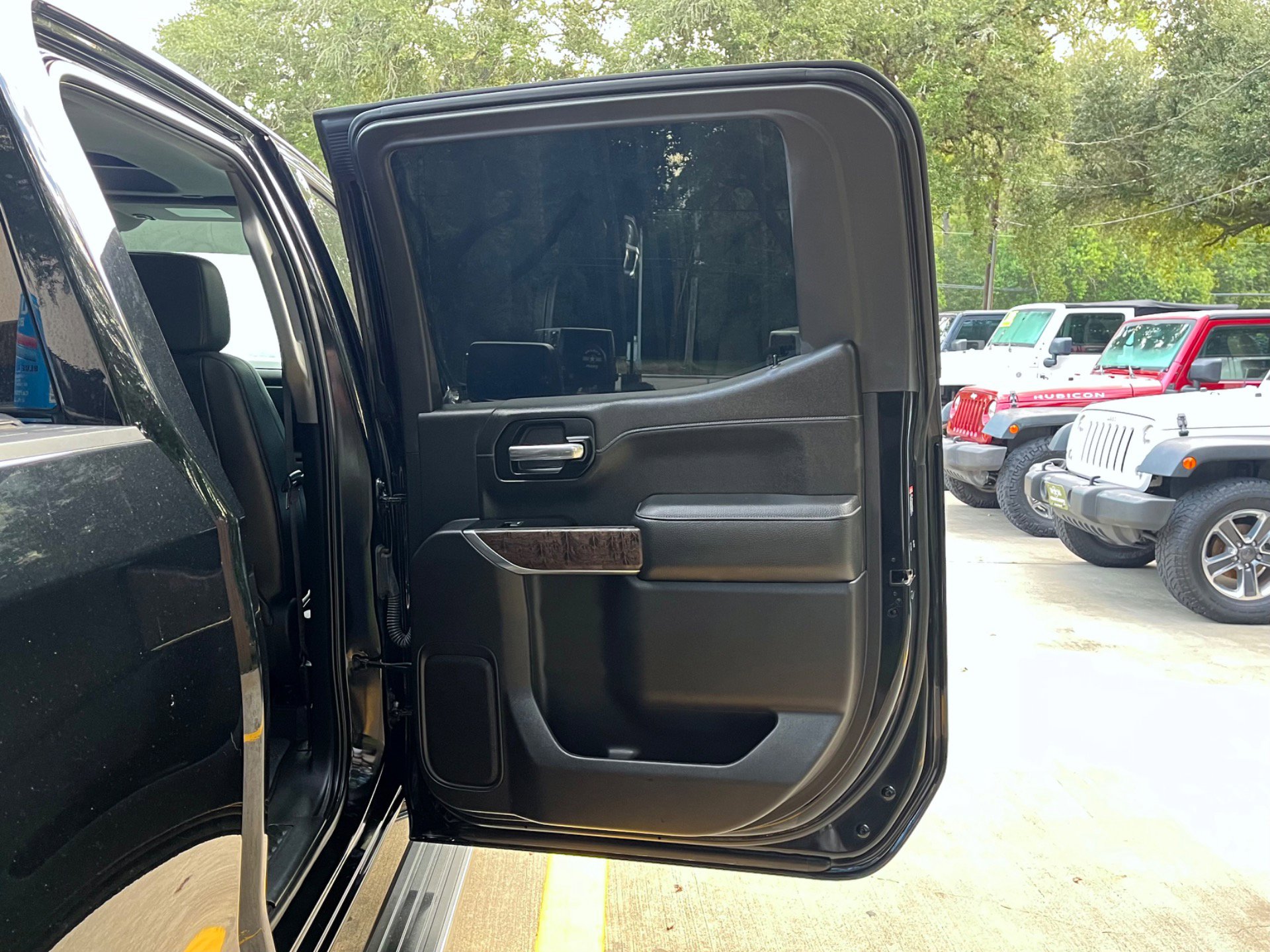 Used 2021 GMC Sierra 1500 Denali w/ Denali Premium Package image 39