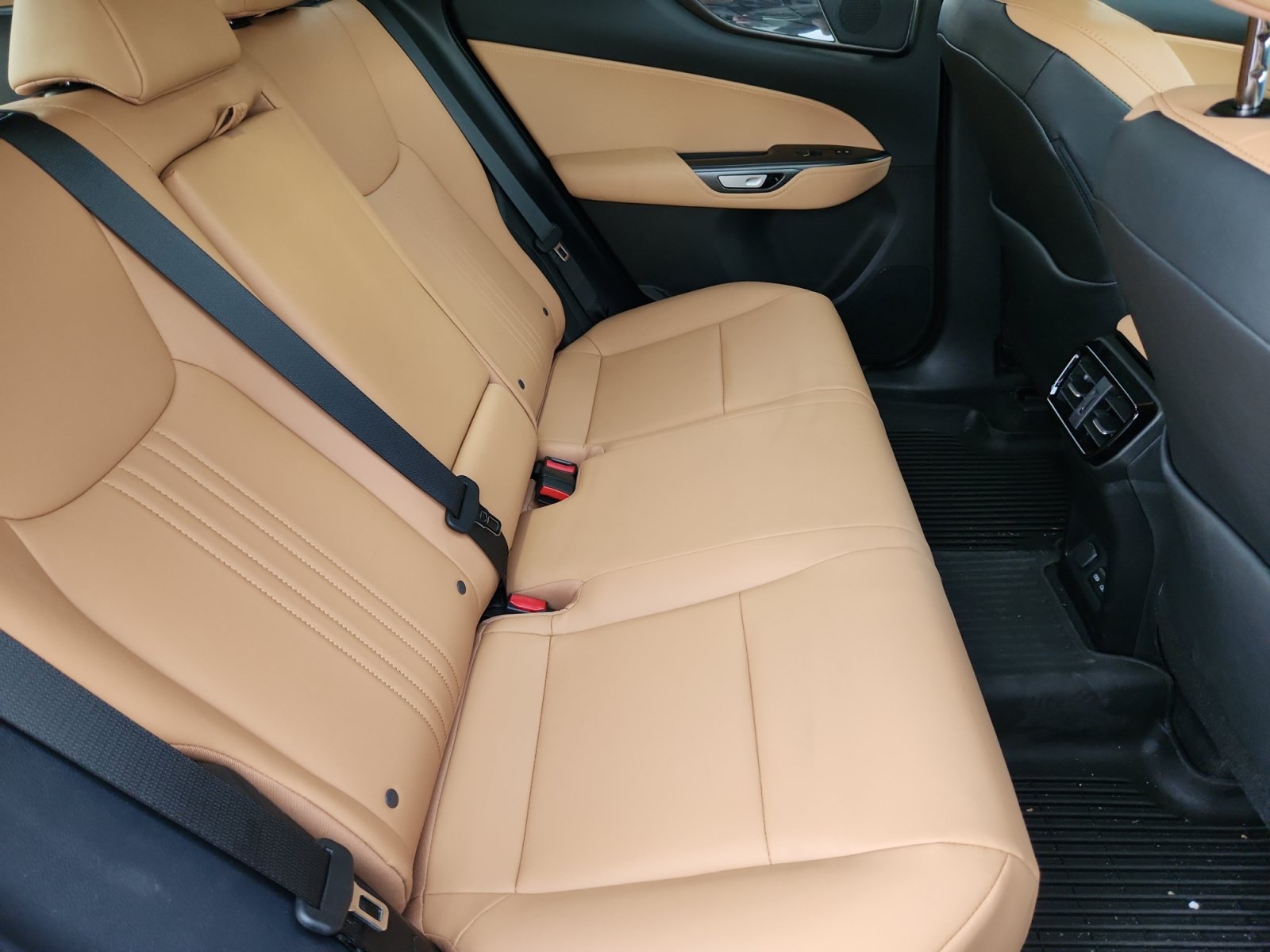 Used 2026 Lexus NX 350 AWD w/ Accessory Package (Z1) image 18