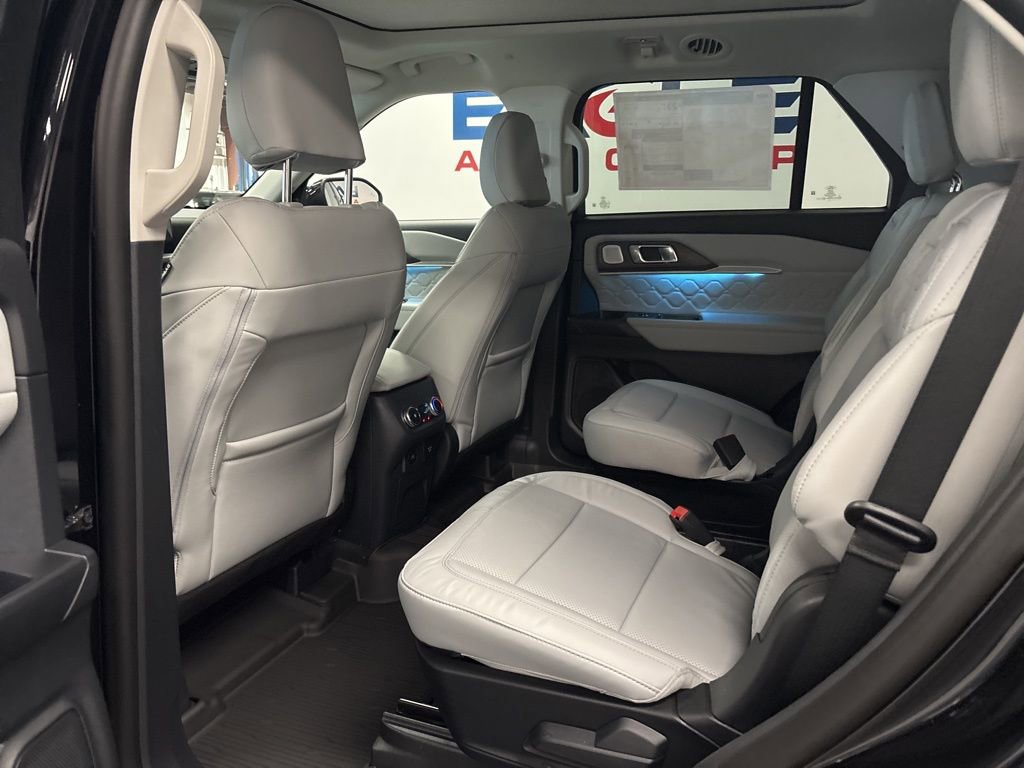New 2026 Ford Explorer Platinum image 25