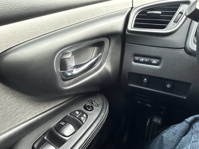 Used 2022 Nissan Murano SV w/ SV Midnight Edition Package image 29