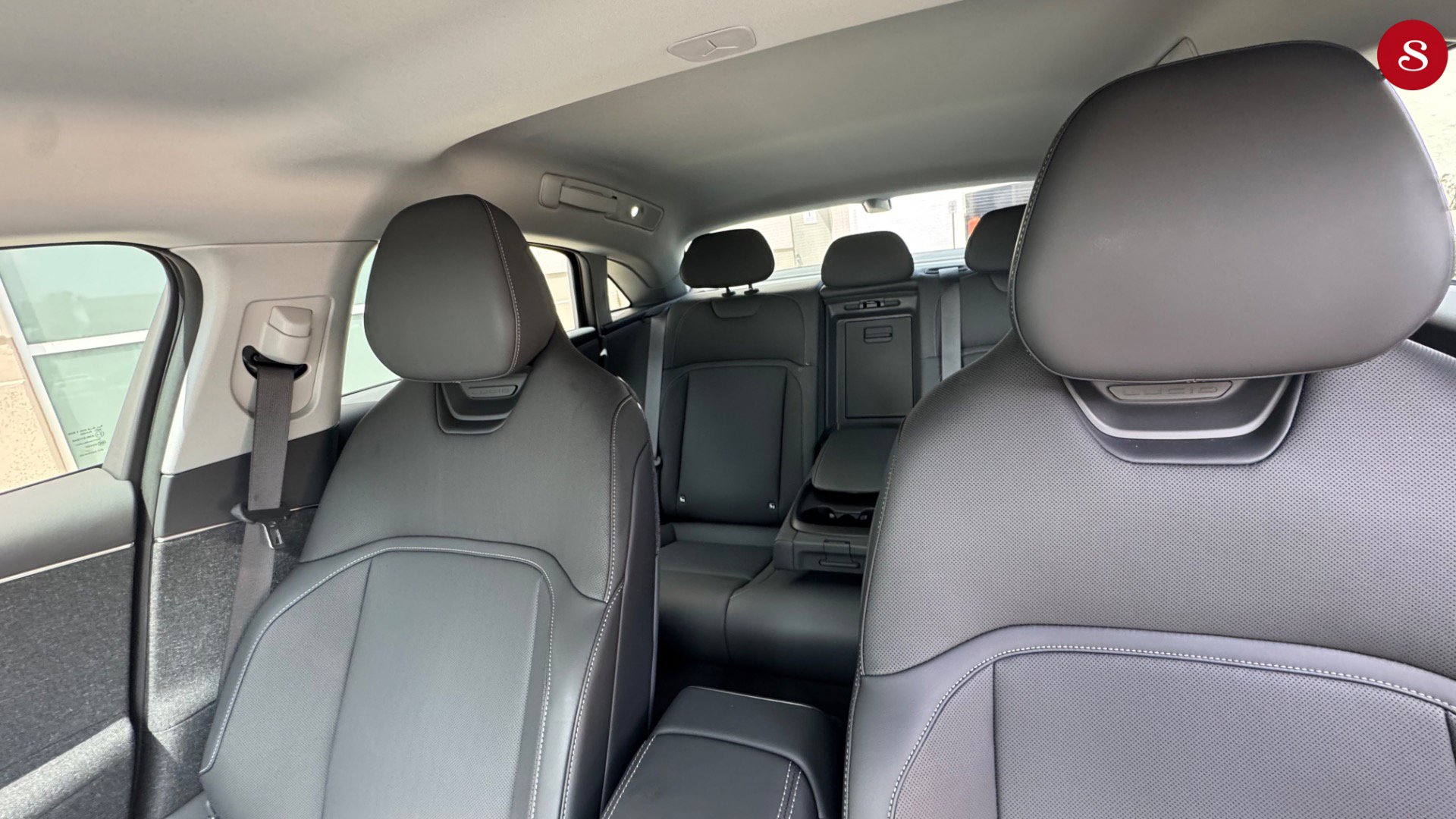 Used 2025 Lucid Air Pure RWD image 23