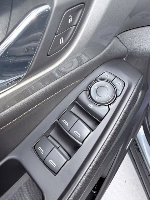 Used 2020 Chevrolet Traverse RS w/ LPO, Cargo Package FWD image 21