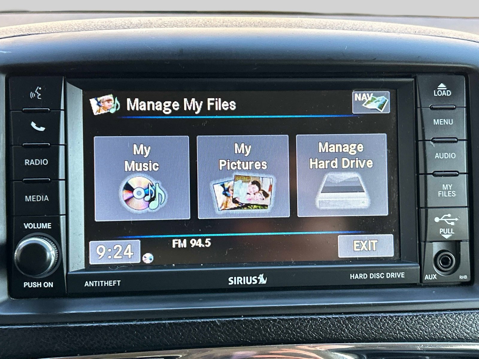 Used 2015 Chrysler Town & Country Touring FWD image 30