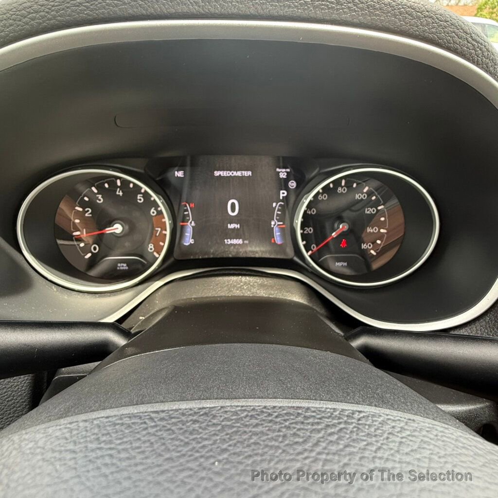 Used 2019 Jeep Compass Limited image 30