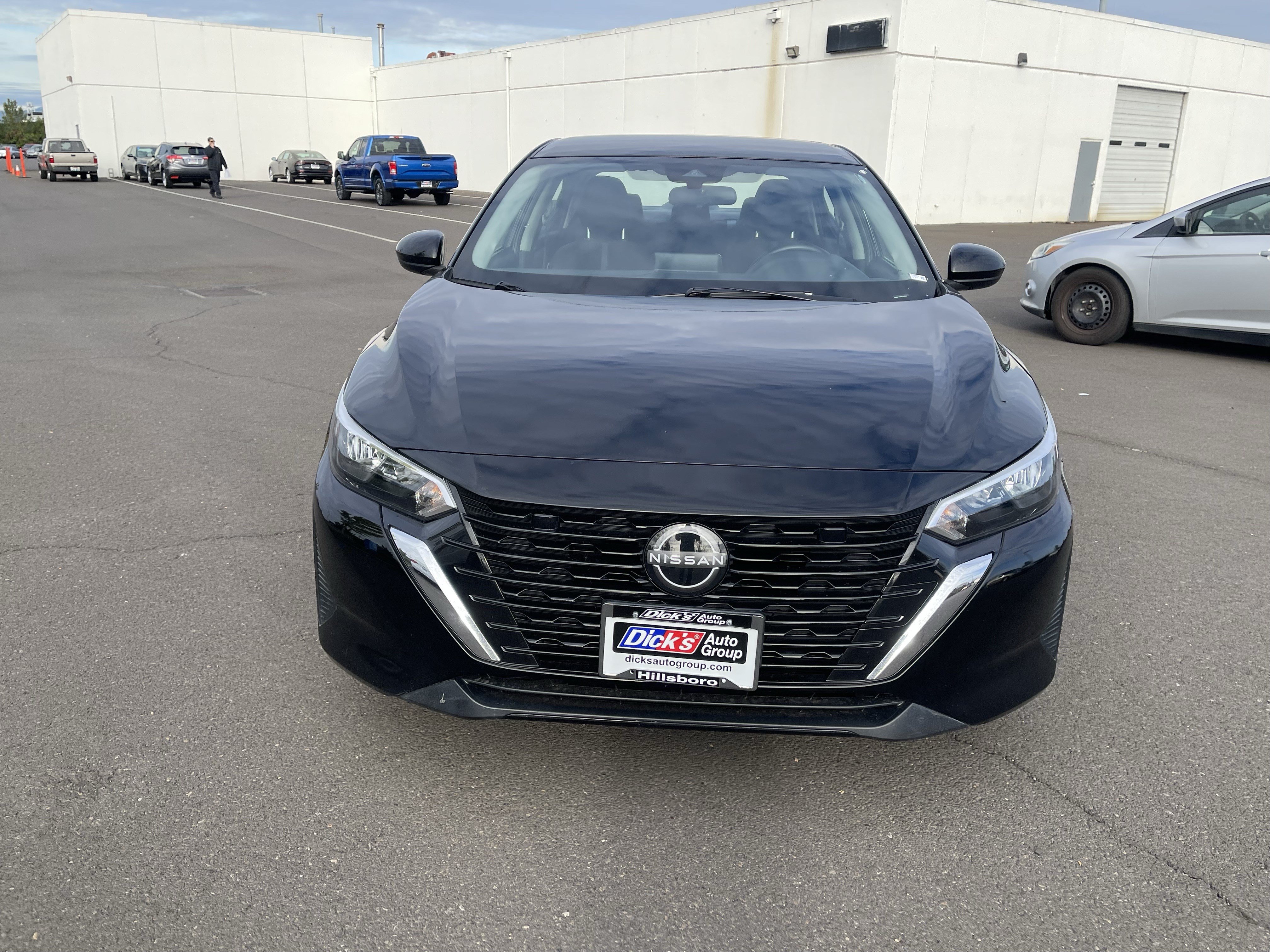 Used 2024 Nissan Sentra SV FWD image 8