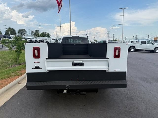 New 2023 RAM 3500 Tradesman AWD/4WD image 4