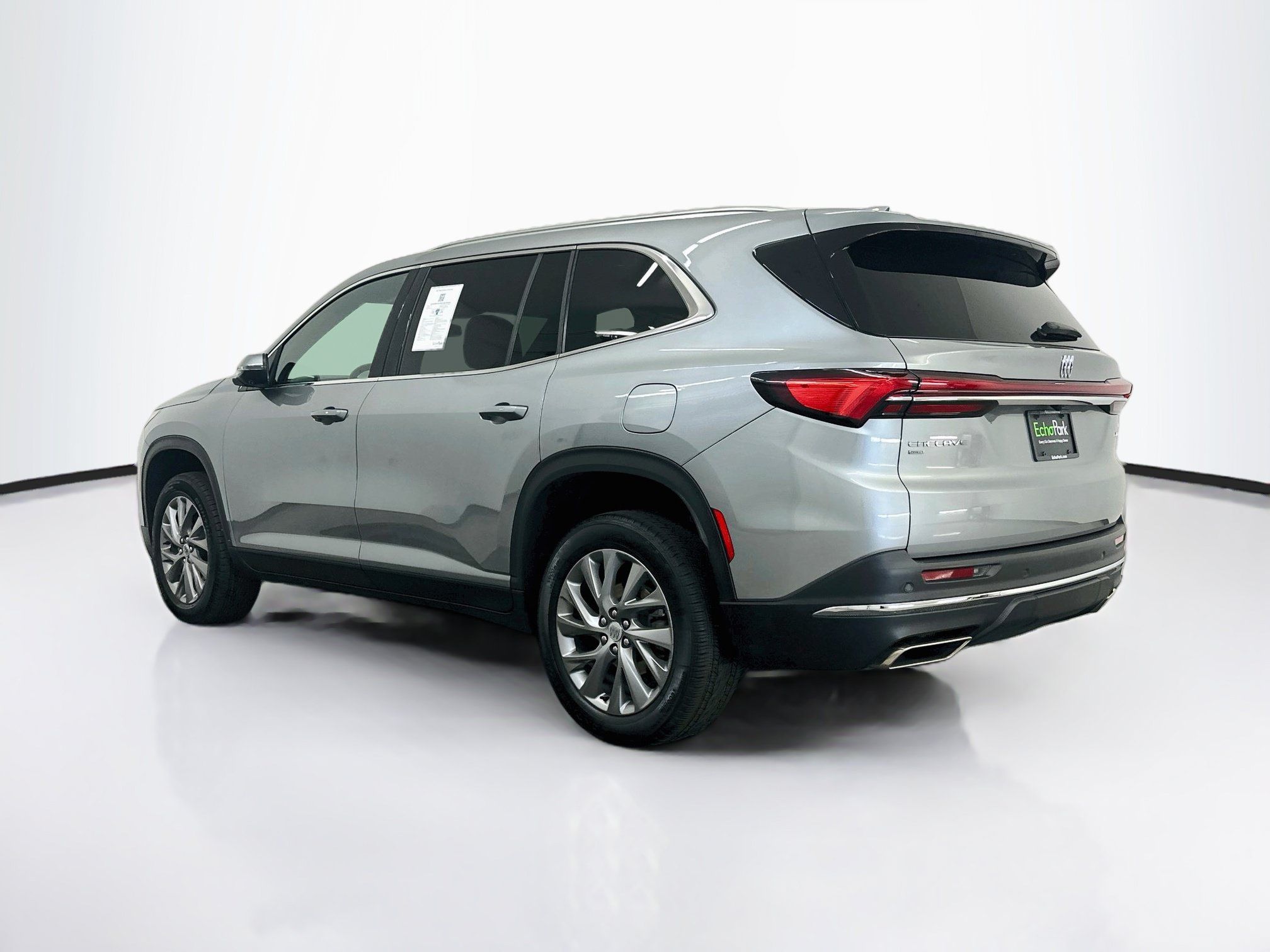 Used 2025 Buick Enclave Preferred AWD/4WD image 5