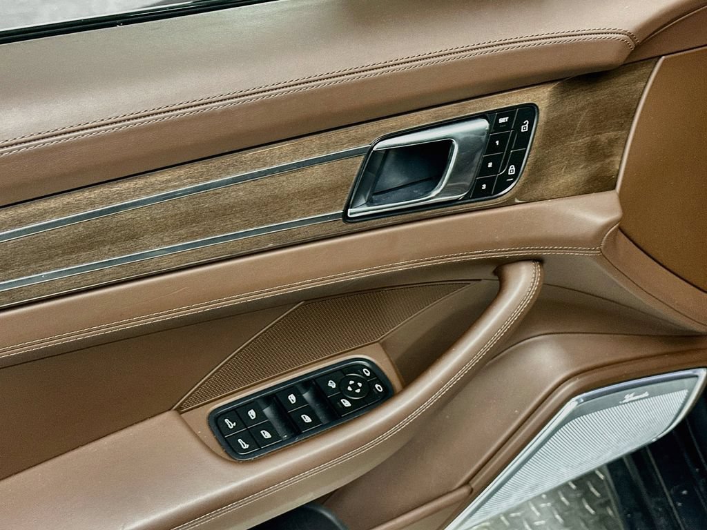 Certified 2023 Porsche Panamera Turbo S AWD/4WD image 19