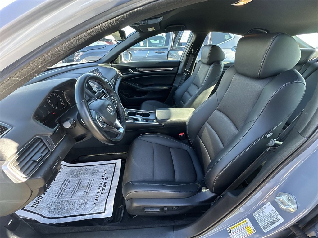 Used 2022 Honda Accord Sport image 3