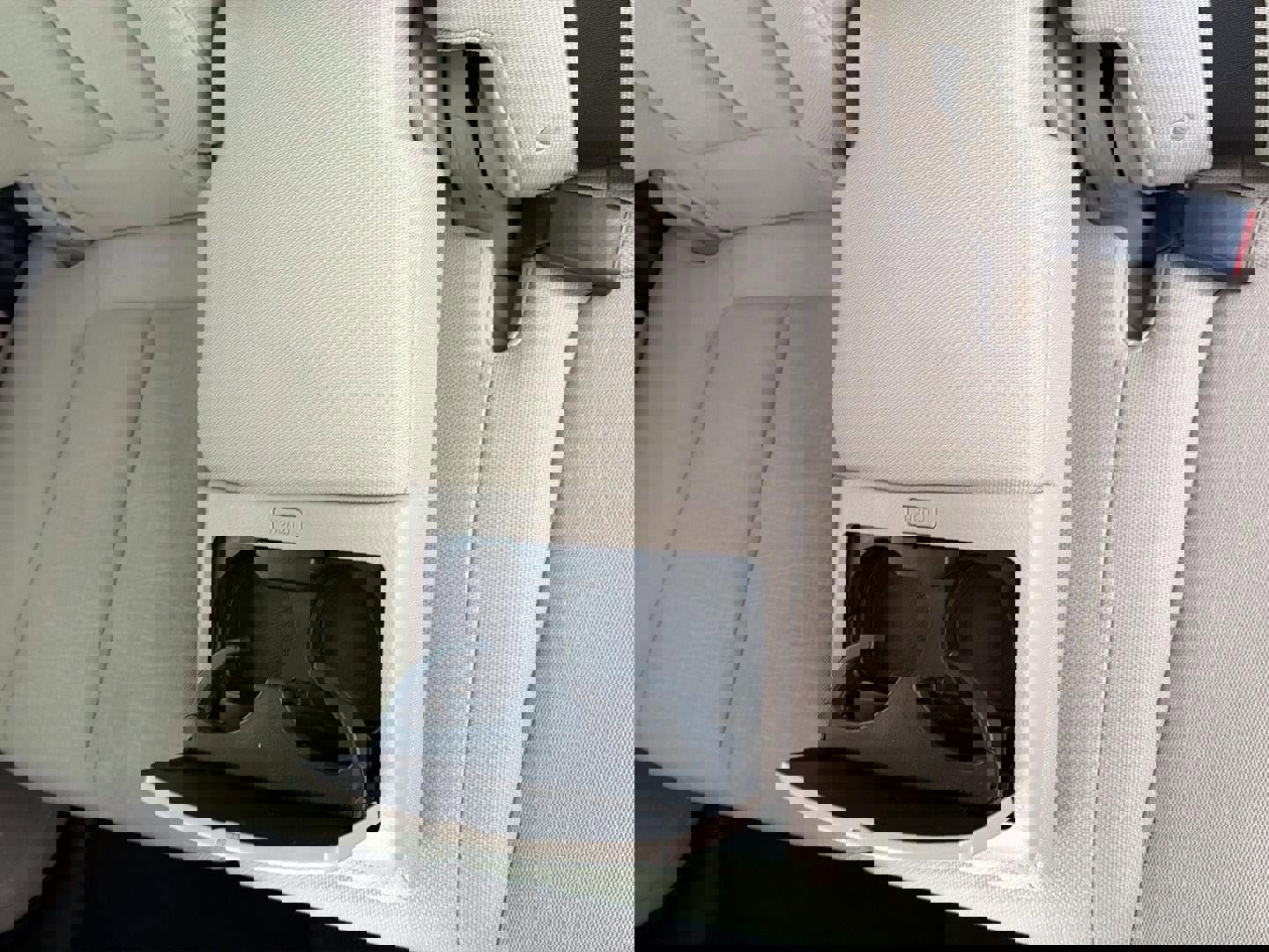 Used 2011 Hyundai Santa Fe GLS image 10