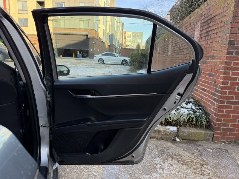 Used 2019 Toyota Camry LE image 13