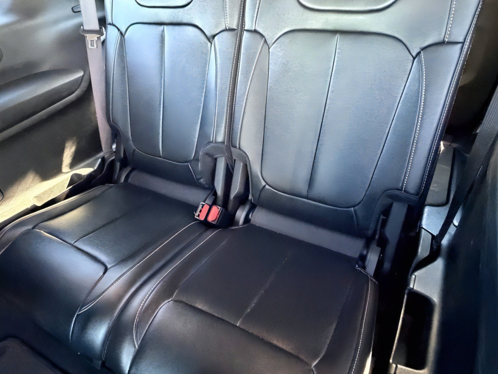 Used 2024 Jeep Grand Cherokee L Limited w/ Trailer Tow Package image 26