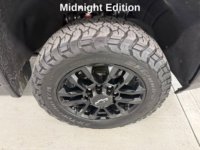 Used 2025 Chevrolet Silverado 2500 High Country w/ High Country Premium Package AWD/4WD image 5