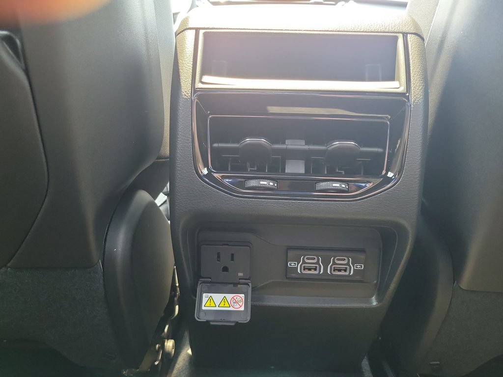 New 2026 Jeep Grand Cherokee Laredo X RWD image 33