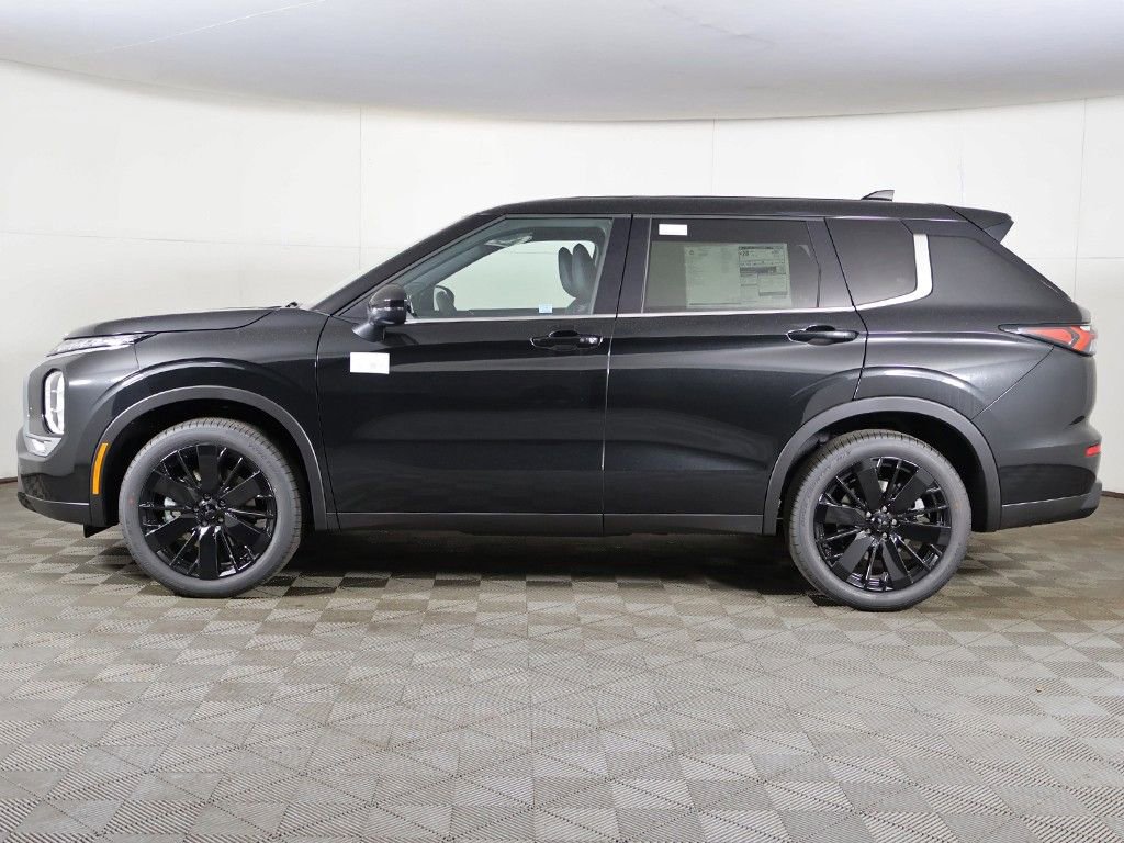 New 2026 Mitsubishi Outlander LE FWD image 13