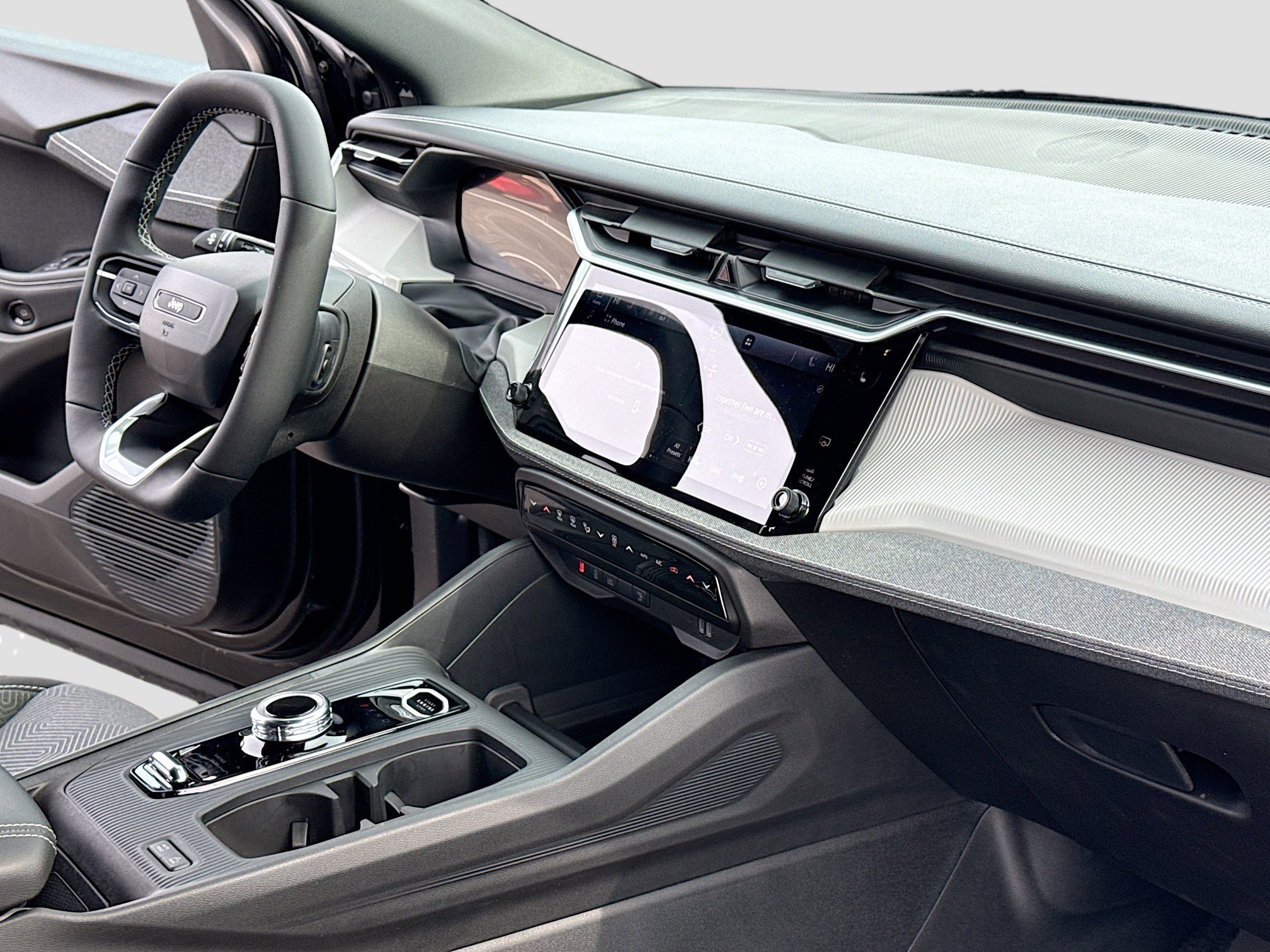 New 2026 Jeep Cherokee Laredo image 5