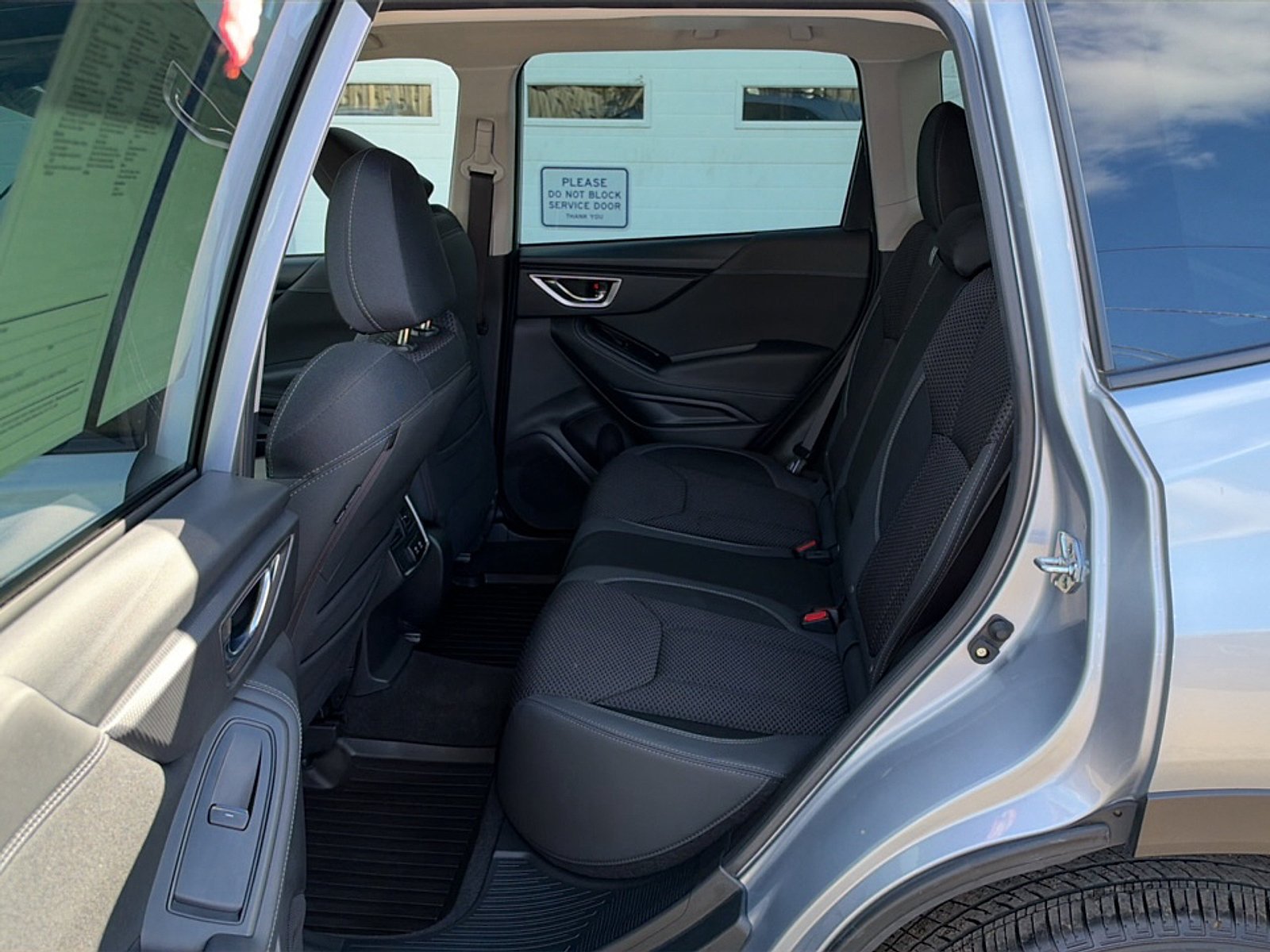 Used 2023 Subaru Forester Premium AWD/4WD image 18