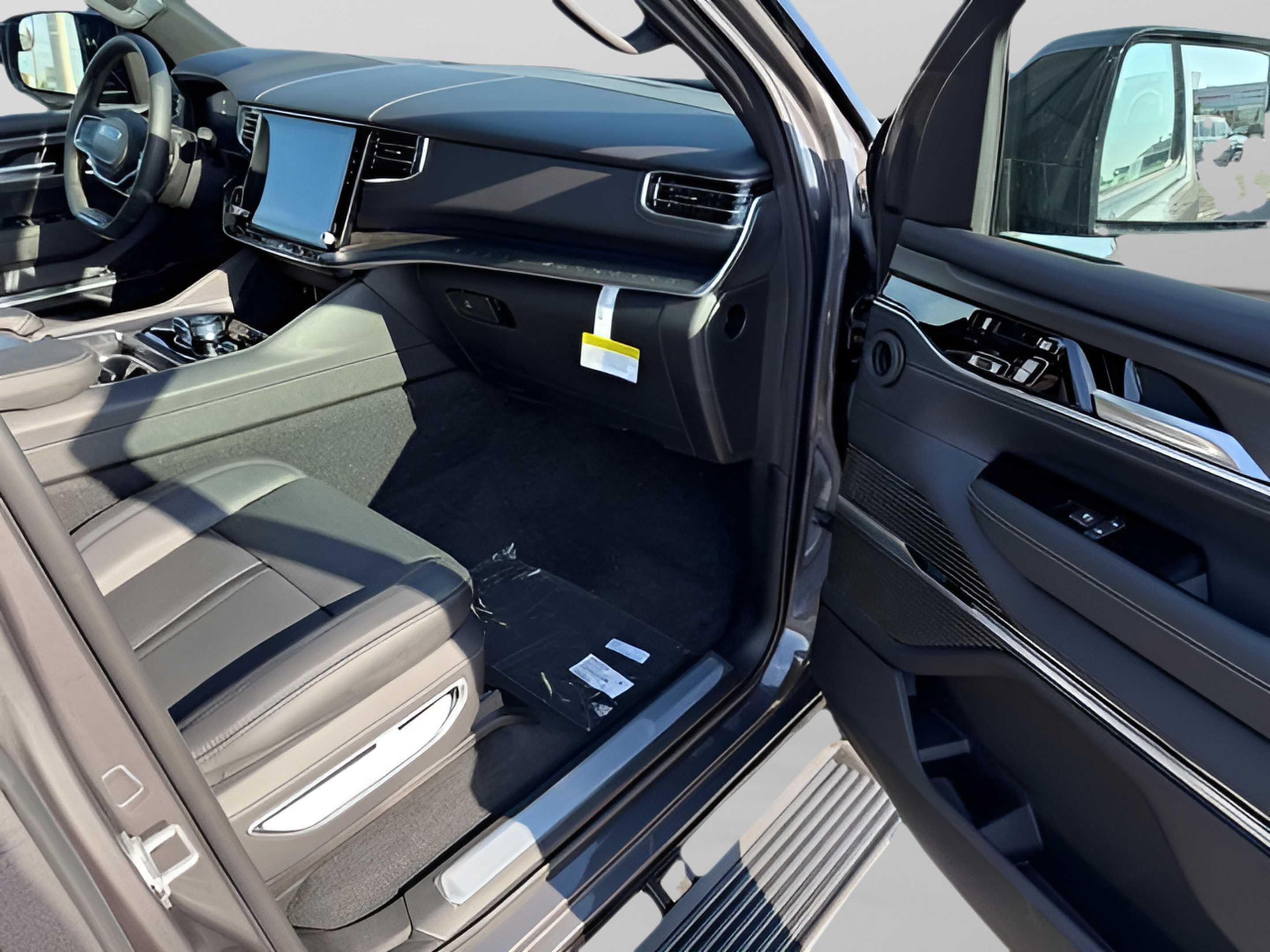 New 2026 Jeep Grand Wagoneer L Summit w/ 8-Passenger Seating Package AWD/4WD image 16