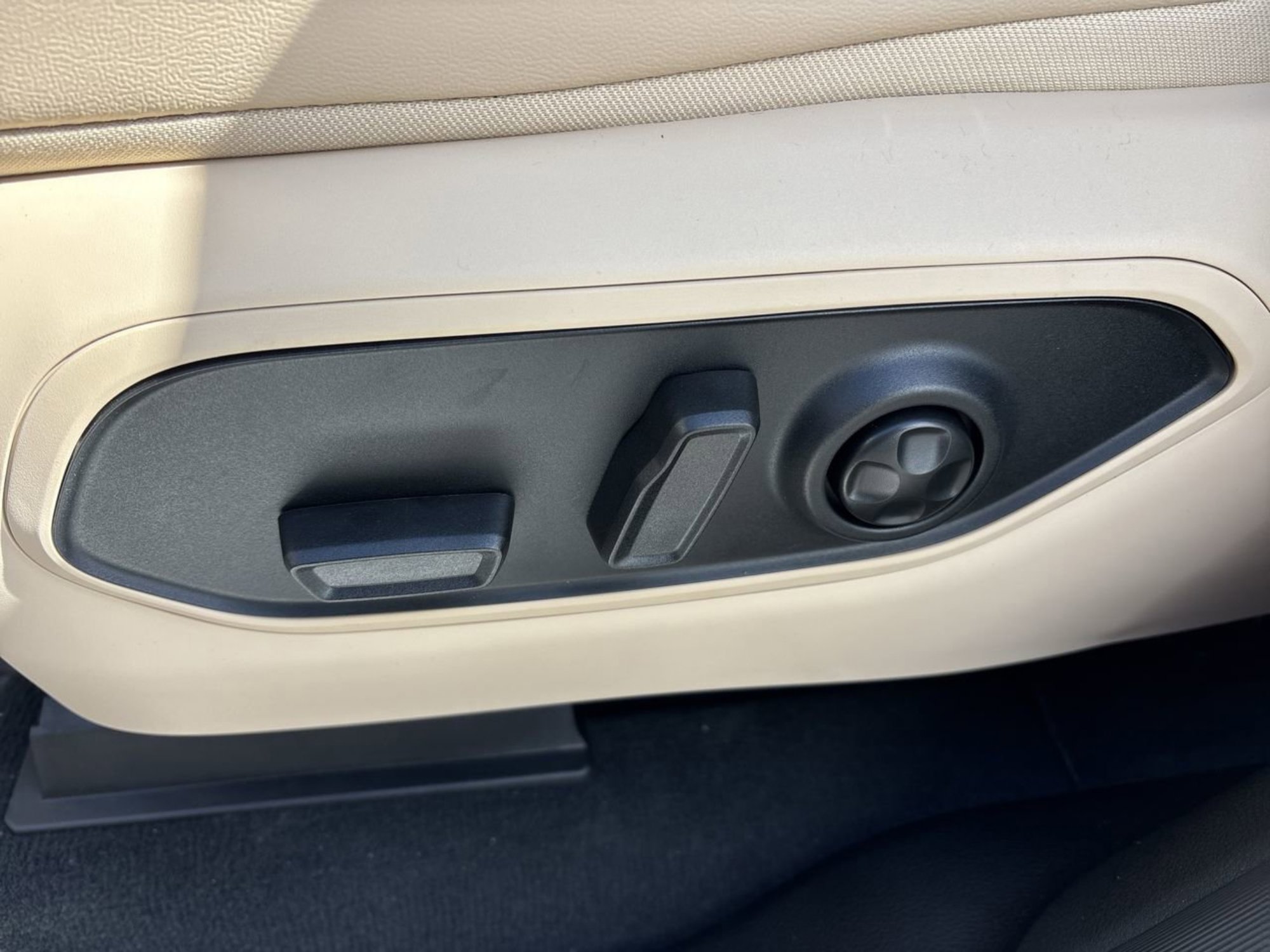 New 2025 Jeep Grand Cherokee Limited image 19