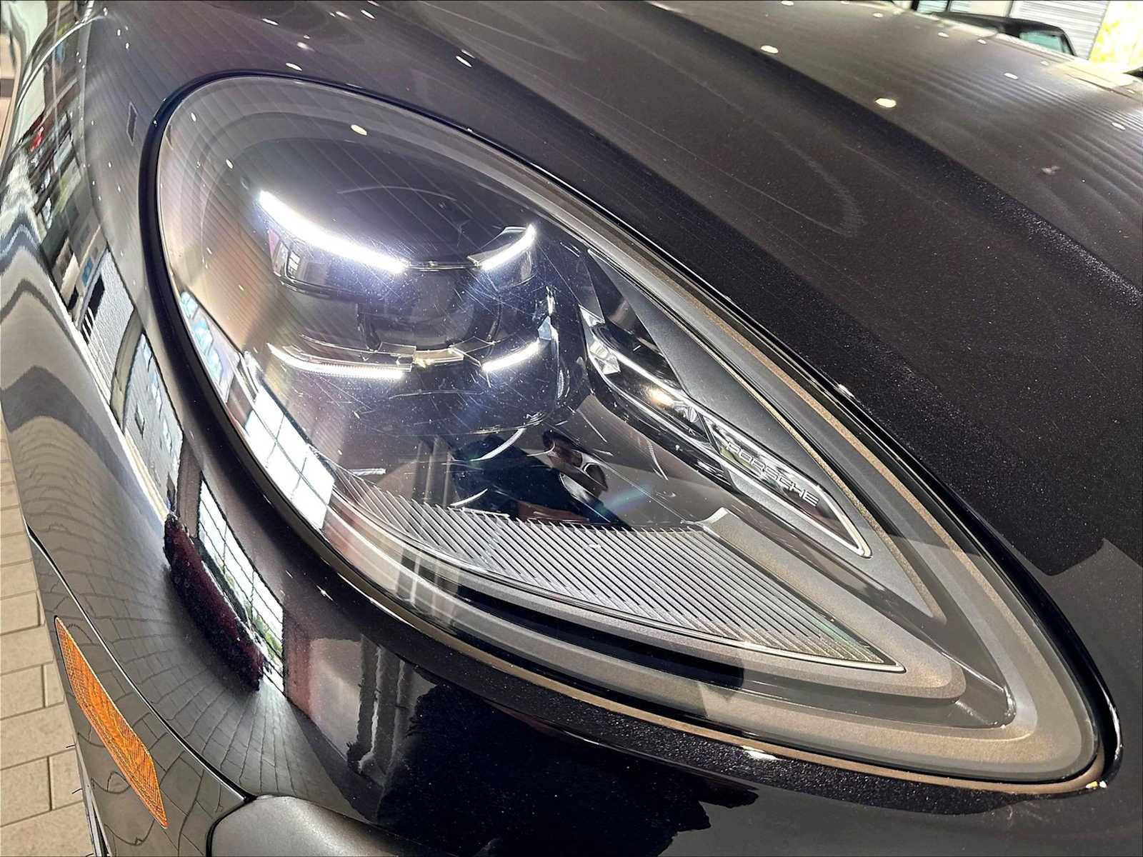 Used 2026 Porsche Macan Turbo AWD/4WD image 15
