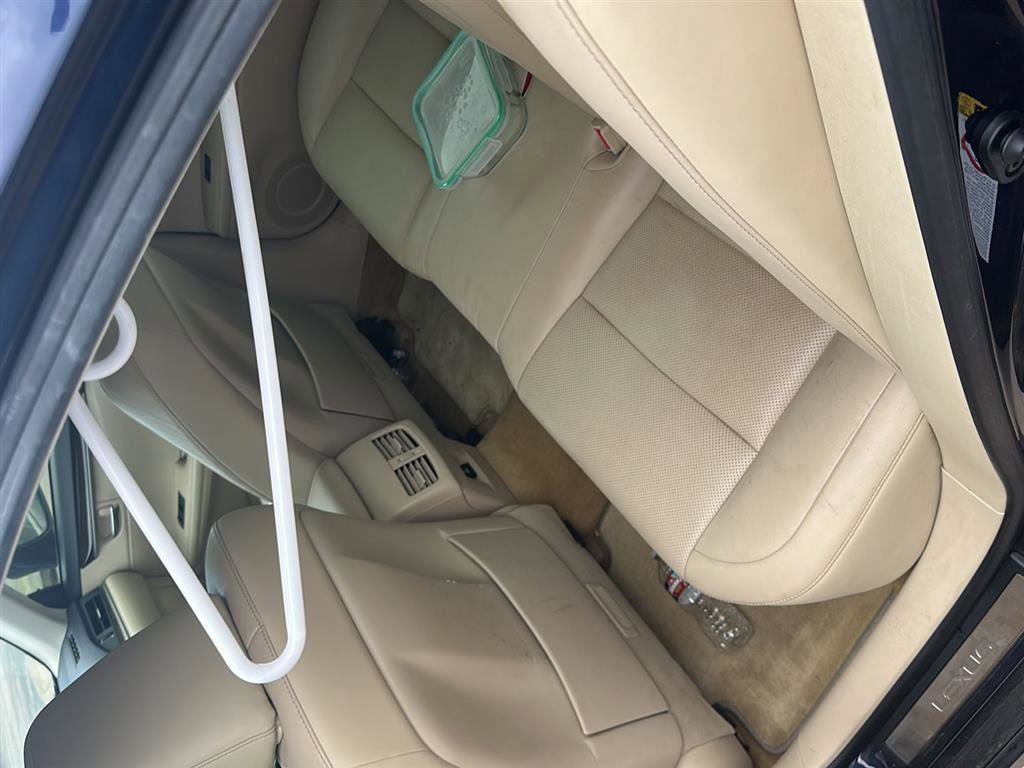 Used 2014 Lexus ES 350 w/ Luxury Package FWD image 5
