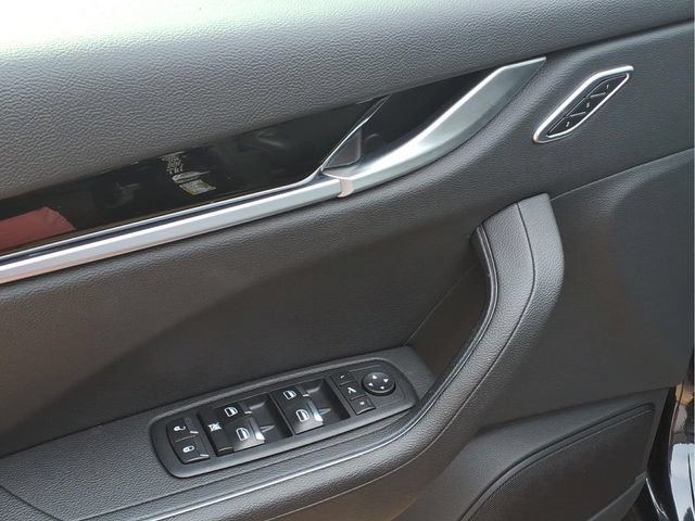 Used 2023 Maserati Levante Modena AWD/4WD image 16