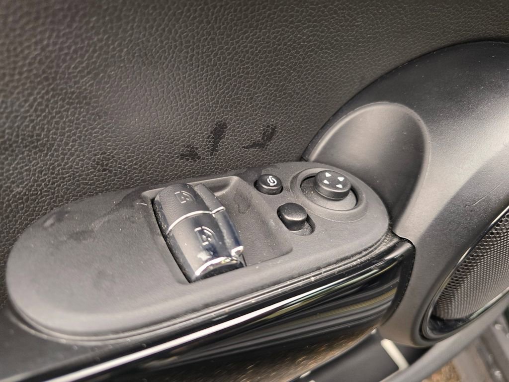 Used 2024 MINI Cooper SE w/ MINI Resolute Edition image 56