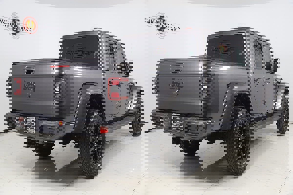Used 2021 Jeep Gladiator Overland image 3