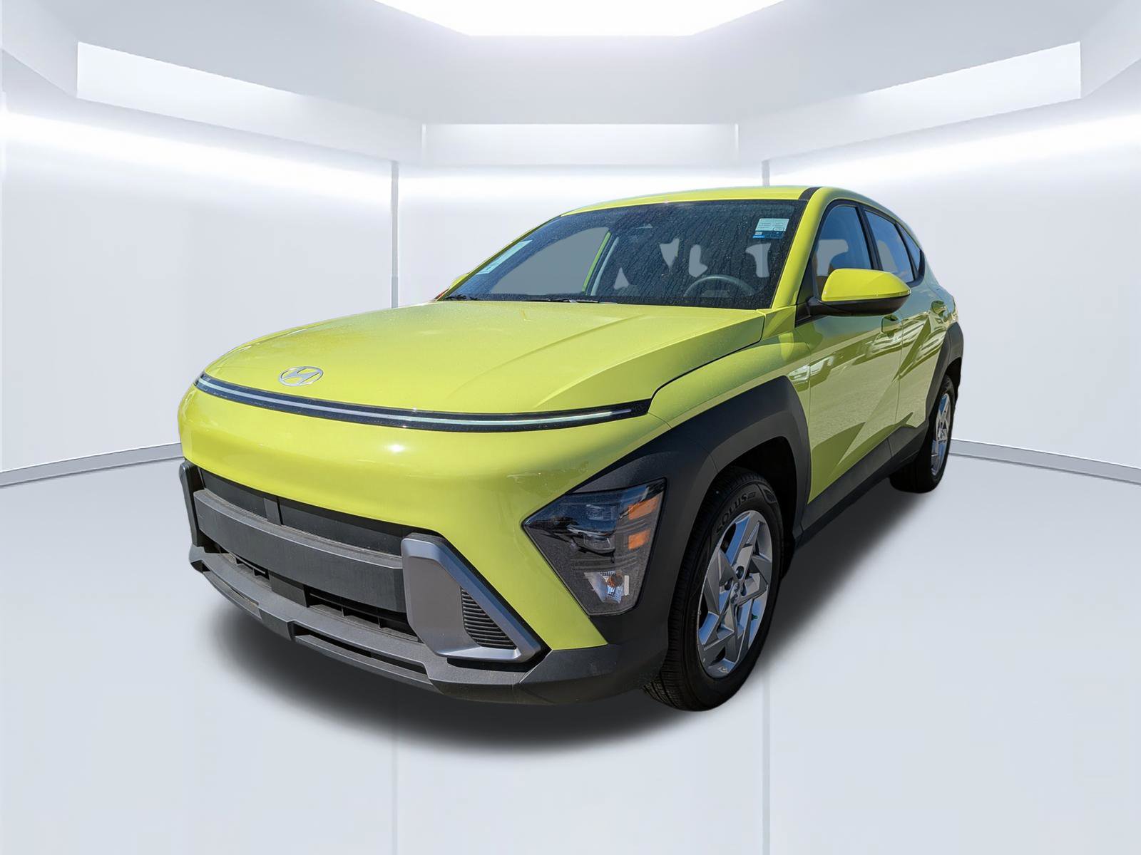 Certified 2025 Hyundai Kona SE image 8
