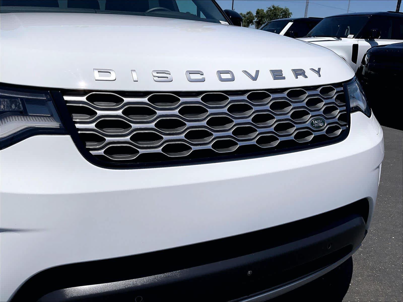 Used 2025 Land Rover Discovery S AWD/4WD image 31
