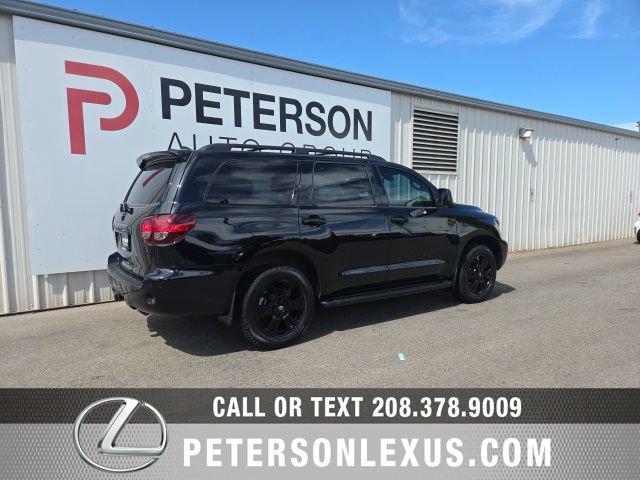 Used 2022 Toyota Sequoia TRD Sport AWD/4WD image 4