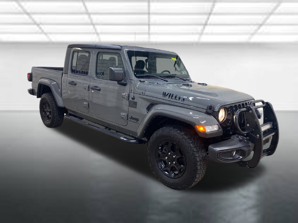 Used 2023 Jeep Gladiator Sport AWD/4WD image 2