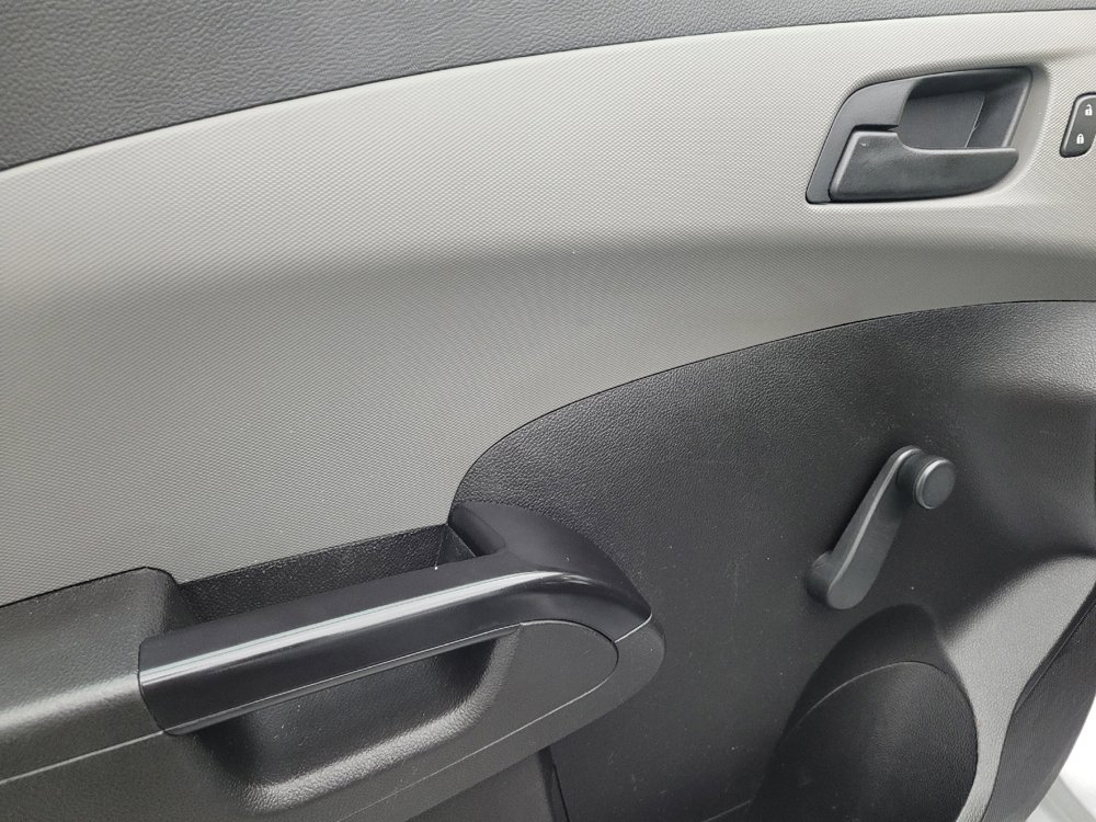 Used 2020 Chevrolet Sonic LT FWD image 27