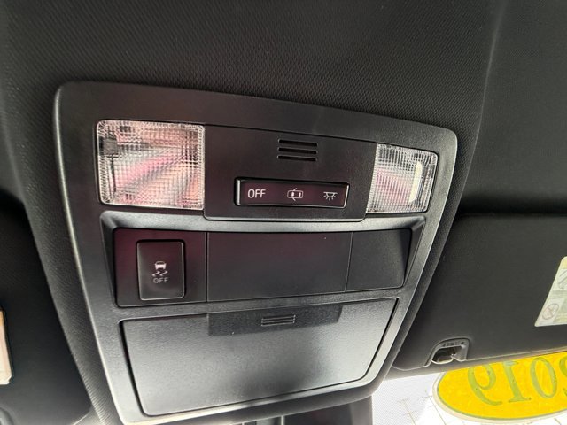 Used 2019 Toyota Tacoma TRD Sport w/ Technology Package image 19