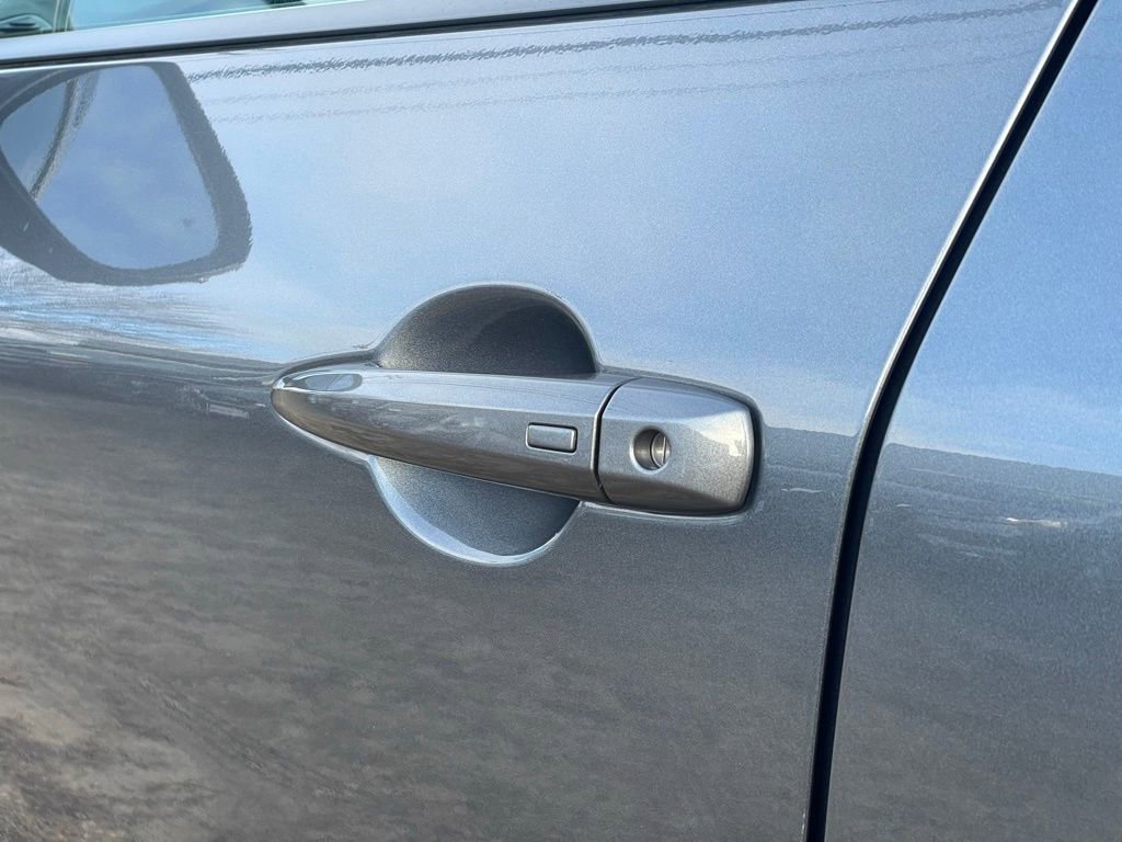 Certified 2023 Nissan Rogue SV image 26
