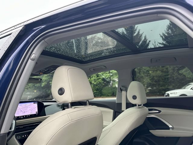 Used 2025 Audi Q5 Premium w/ Convenience Package AWD/4WD image 17