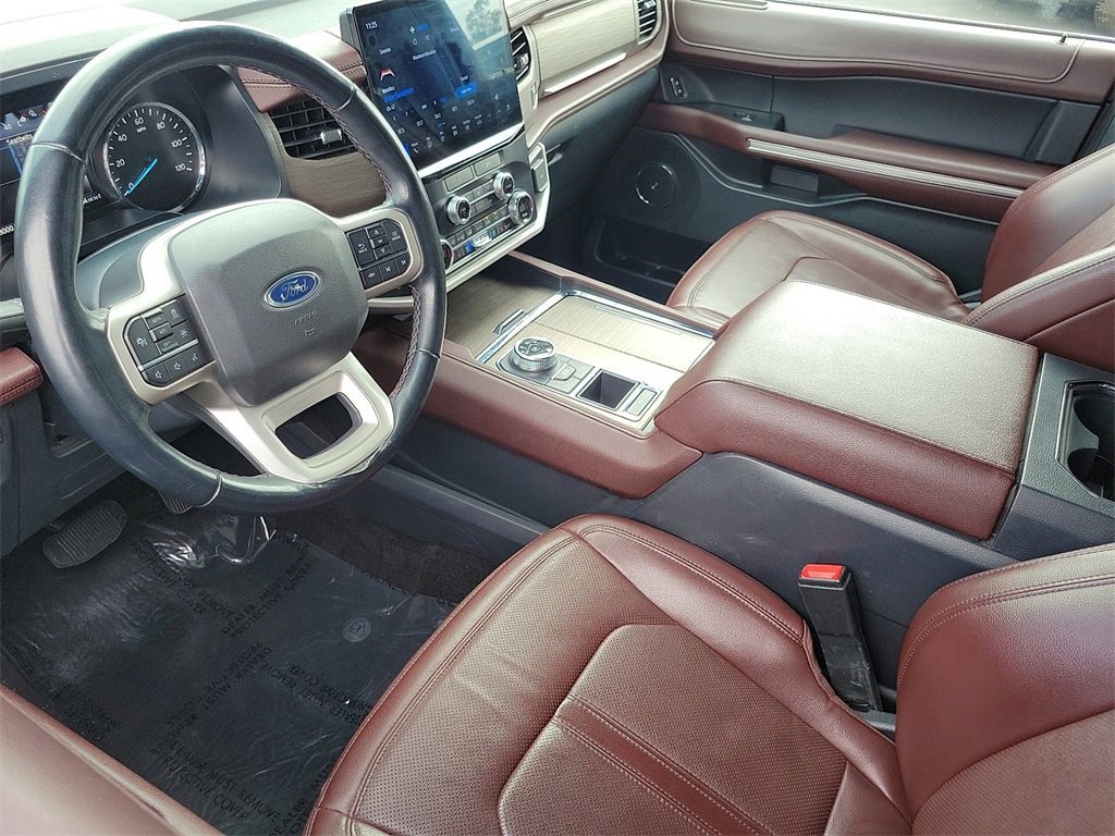 Used 2022 Ford Expedition Max Limited image 4