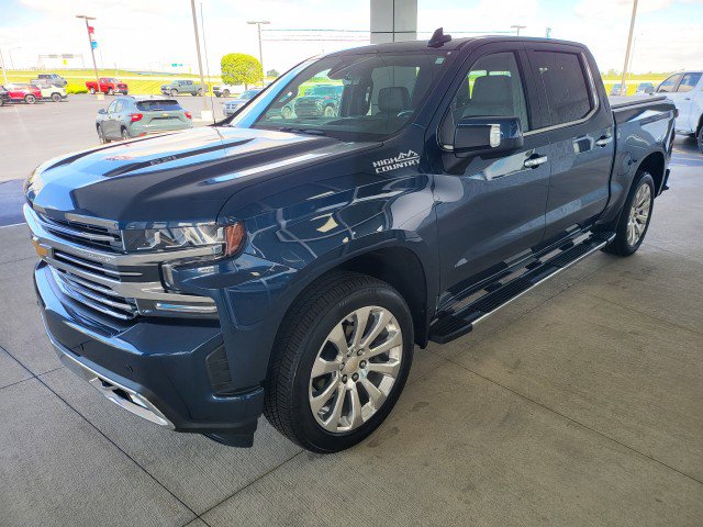 Used 2019 Chevrolet Silverado 1500 High Country w/ Technology Package image 15