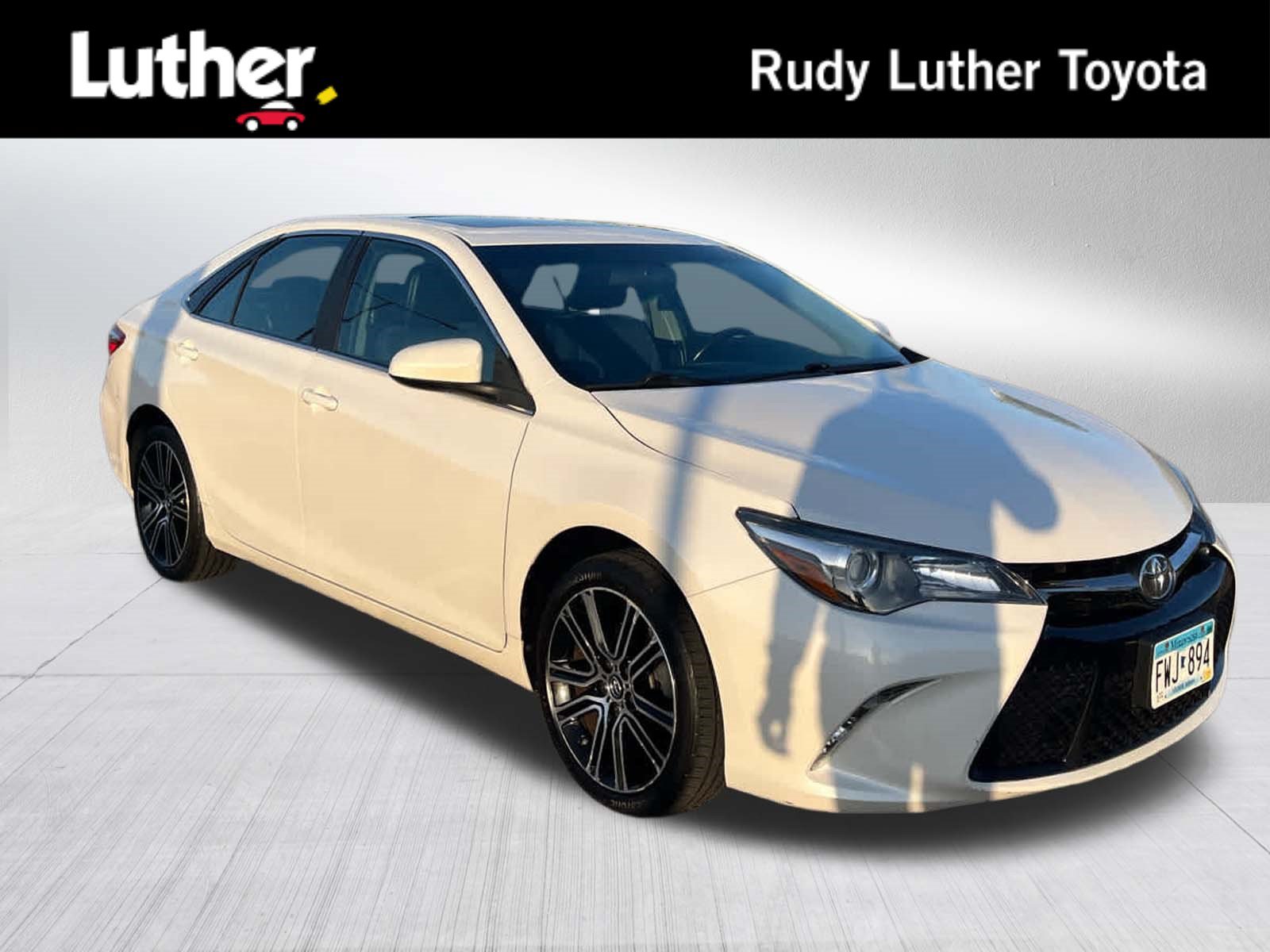 Used 2016 Toyota Camry SE