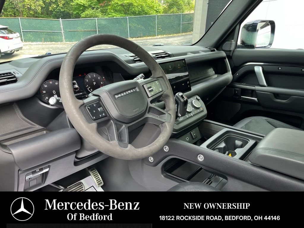 Used 2023 Land Rover Defender 110 V8 AWD/4WD image 12