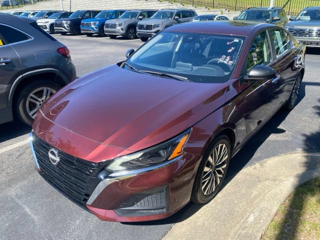 Used 2025 Nissan Altima 2.5 SV FWD image 9