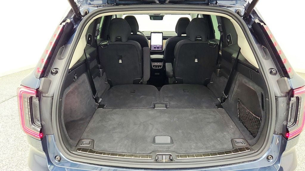 Used 2025 Volvo EX90 Plus AWD/4WD image 22